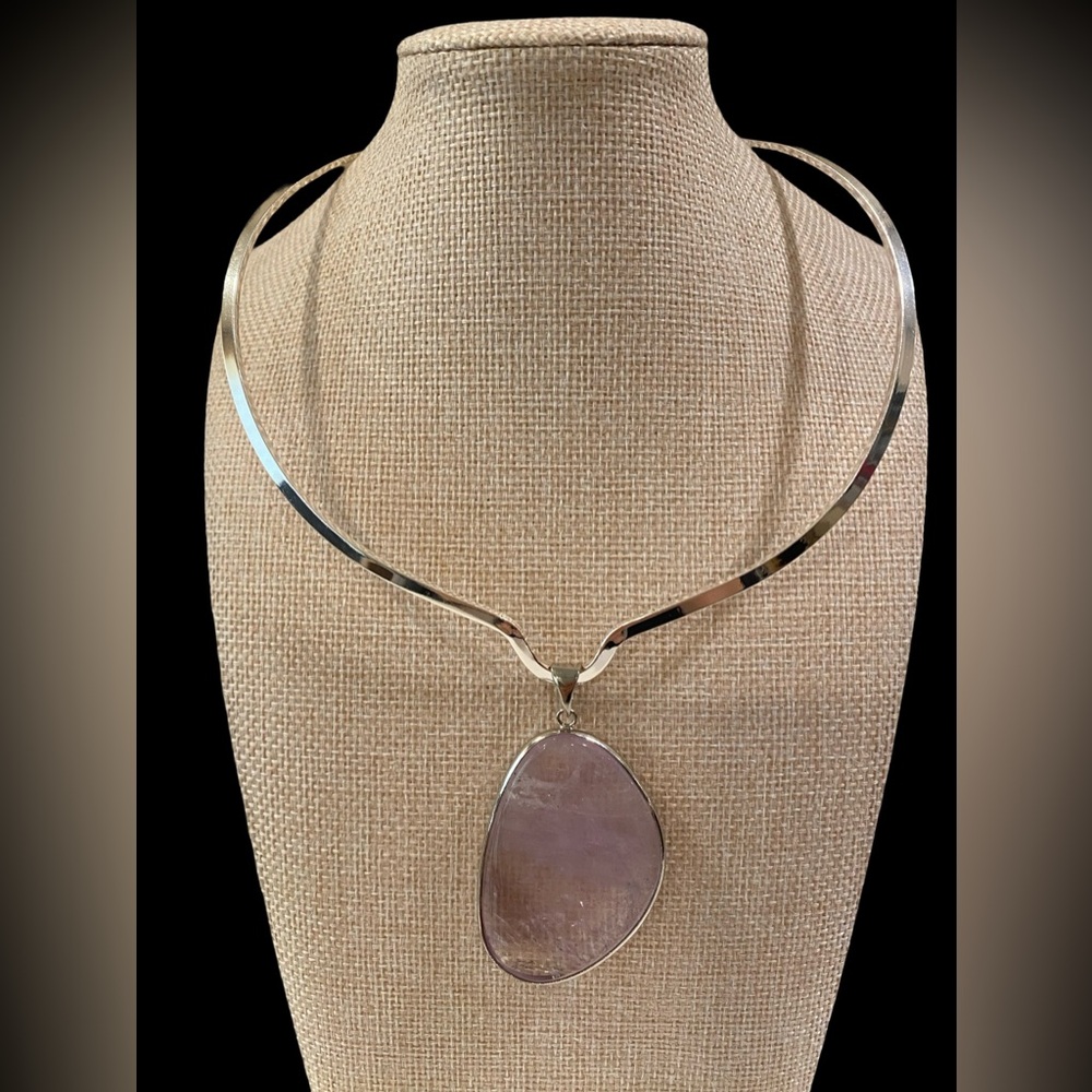 Structured Silver Tone Torque Choker Necklace with Quartz Pendent